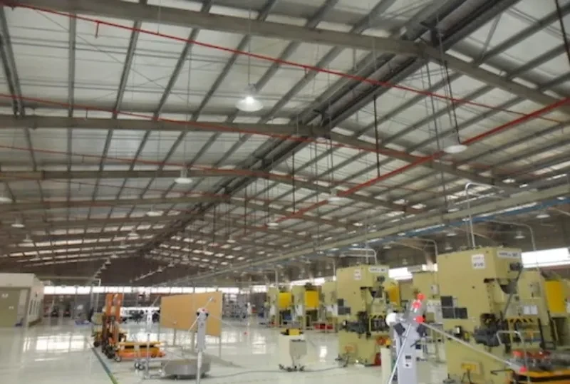 đ&egrave;n led nh&agrave; xưởng Rạng Đ&ocirc;ng được ưa chuộng bởi nhiều doanh nghiệp