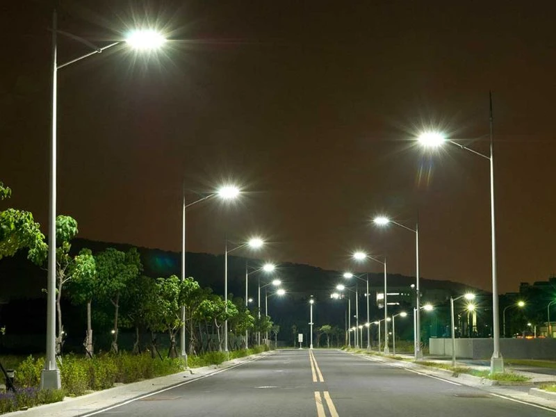 Hệ thống chiếu sáng IoT được tích hợp cảnh báo và cô lập vị trí đèn khi xảy ra sự cố, đảm bảo an toàn cho người sử dụng và hệ thống điện