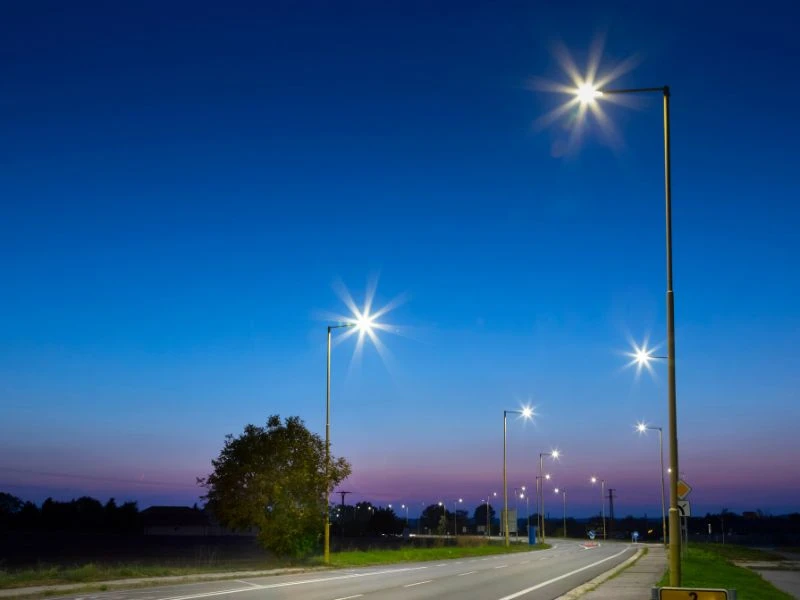 Hệ thống đèn đường LED Rạng Đông đảm bảo an toàn và thân thiện với môi trường