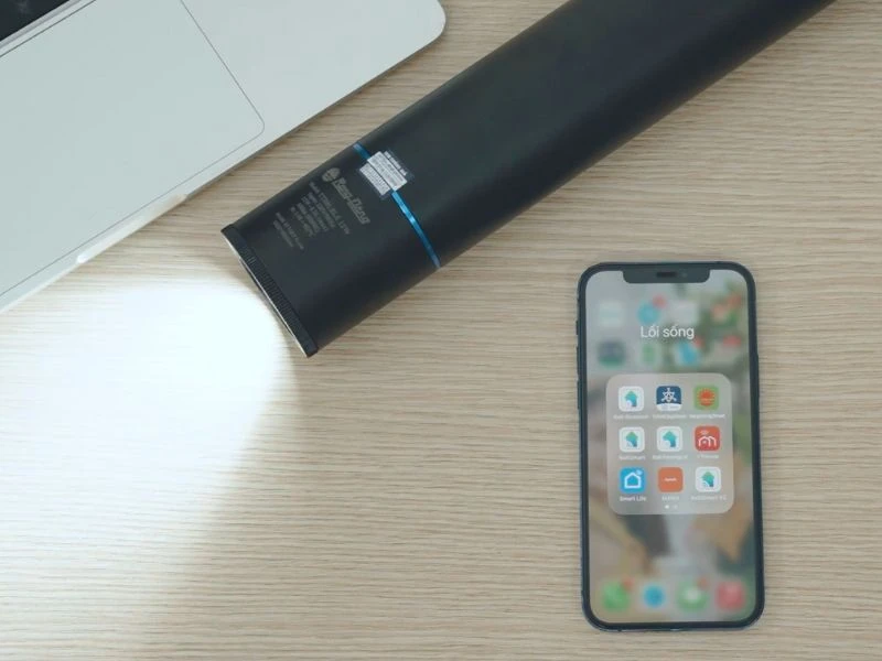 Đèn LED văn phòng Rạng Đông dễ dàng tích hợp với smartphone, mang lại trải nghiệm độc đáo cho người dùng