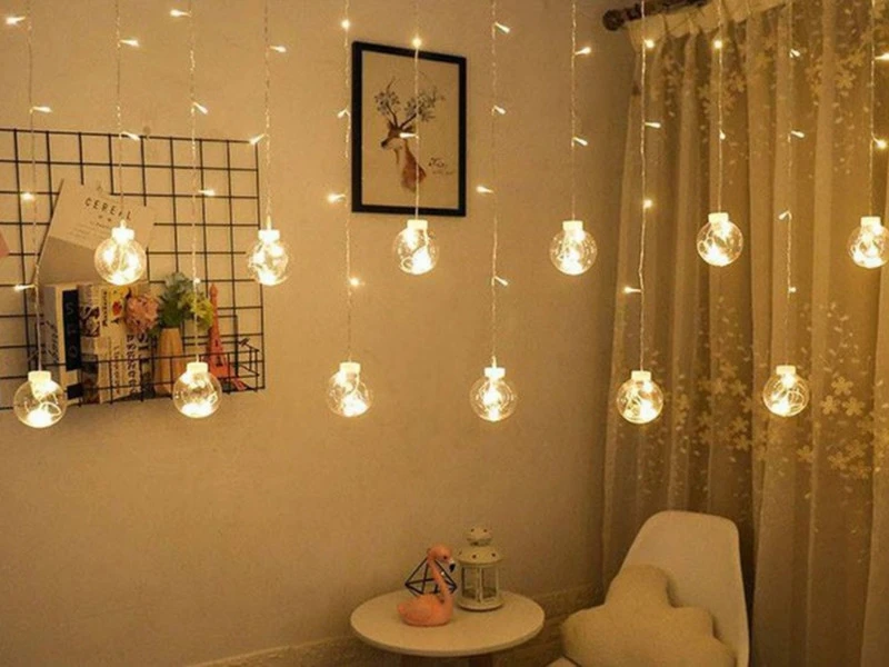 Đèn LED dây giúp tô điểm cho không gian phòng khách