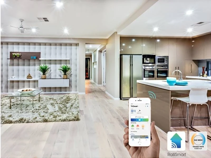 Đèn LED downlight âm trần Rạng Đông với tính năng điều khiển qua smartphone