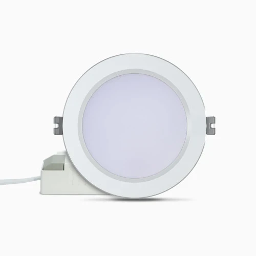 Với công nghệ LED tiên tiến, đèn không chỉ tiết kiệm điện mà còn sở hữu ánh sáng chất lượng cao, thân thiện với mắt, đem lại sự thoải mái và hiệu quả trong sử dụng hàng ngày